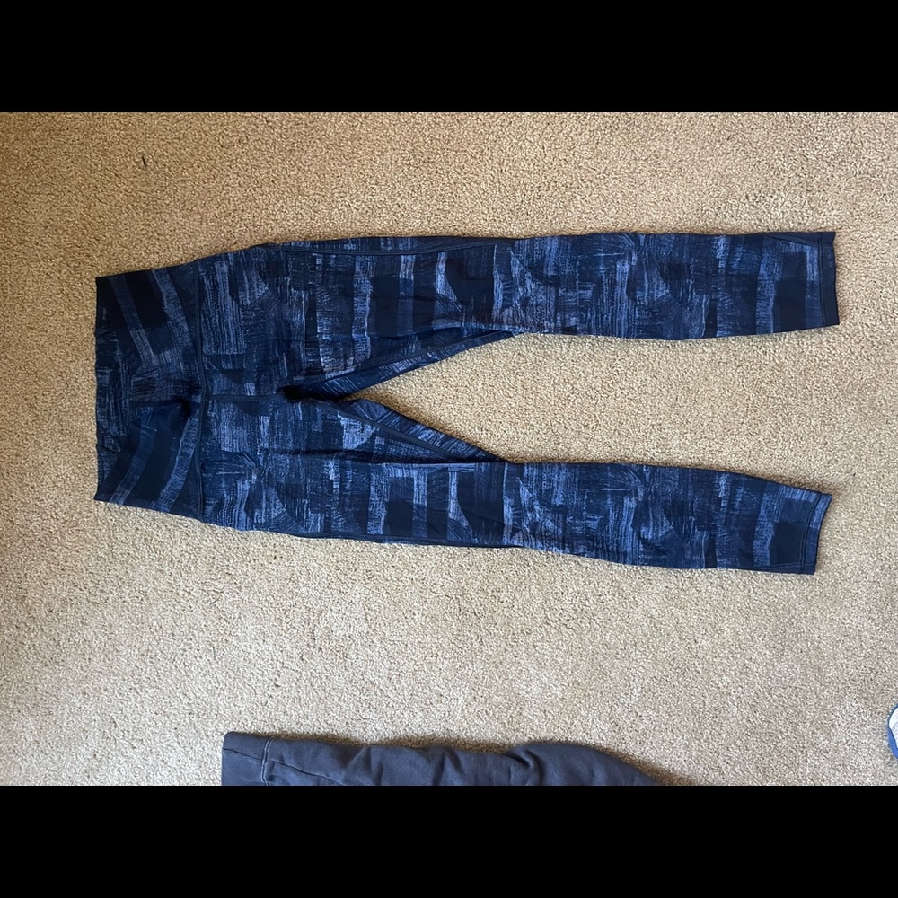 Cropped lulu lemon leggings